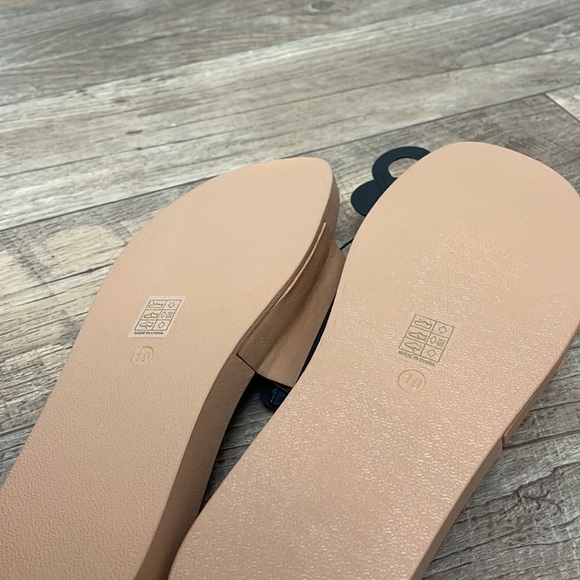 New Oasis Buckle Camel Sandals - Picture 10 of 10